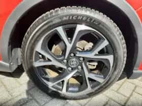 Toyota C hr (2020) thumbnail 4