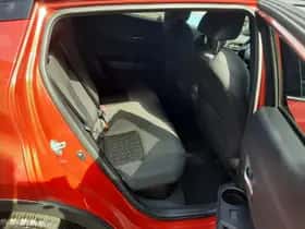 Toyota C hr (2020) thumbnail 38