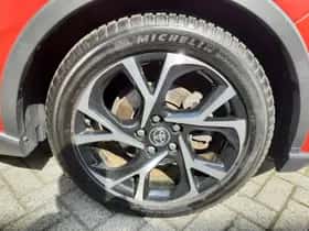 Toyota C hr (2020) thumbnail 10