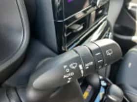 Toyota Yaris Cross (2024) thumbnail 64