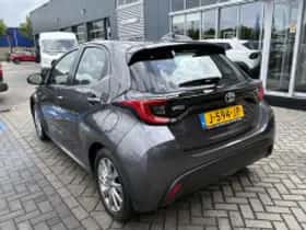 Toyota Yaris (2020) thumbnail 5