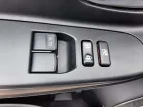 Toyota Yaris (2015) thumbnail 20