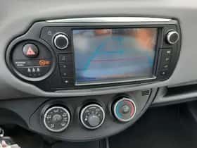 Toyota Yaris (2015) thumbnail 29