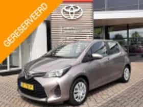 Toyota Yaris (2015) thumbnail 39