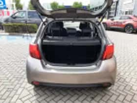 Toyota Yaris (2015) thumbnail 48