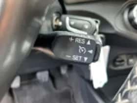 Toyota Yaris (2015) thumbnail 54