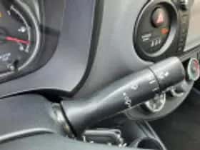 Toyota Yaris (2015) thumbnail 55
