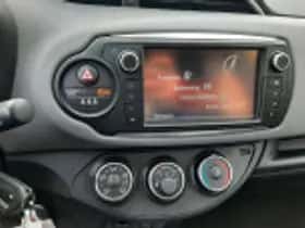 Toyota Yaris (2015) thumbnail 57