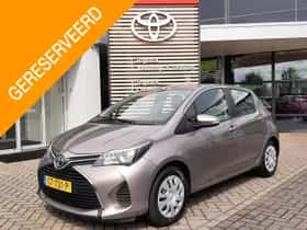 Toyota Yaris (2015) thumbnail 7