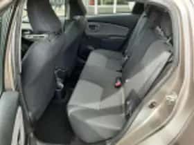 Toyota Yaris (2015) thumbnail 67