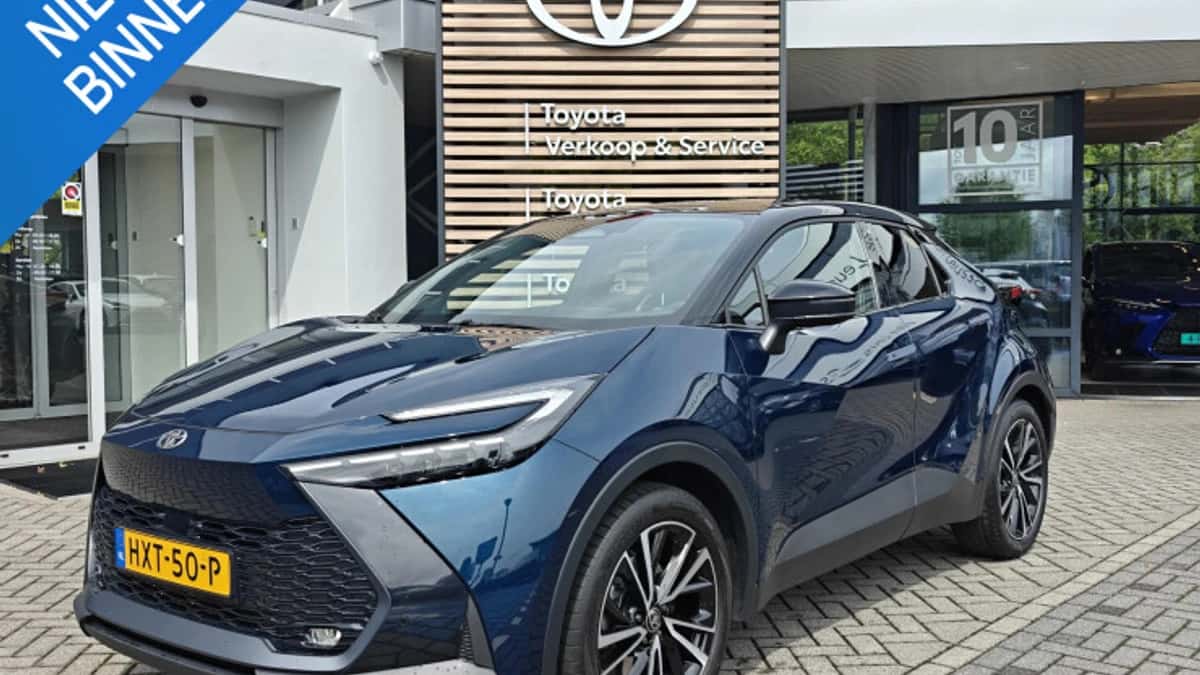 Toyota C hr (2025) — foto 1