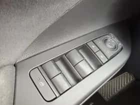 Toyota C hr (2025) thumbnail 18