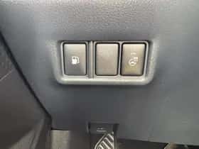 Toyota C hr (2019) thumbnail 30