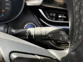 Toyota C hr (2019) thumbnail 36