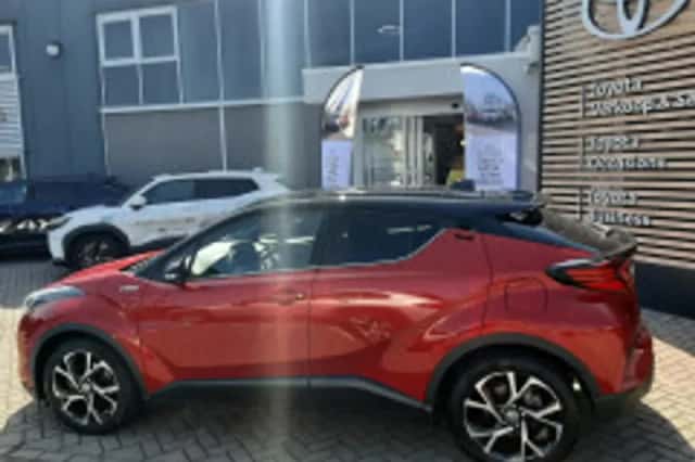 Toyota C hr (2020) thumbnail 5
