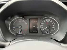 Toyota Yaris (2020) thumbnail 18