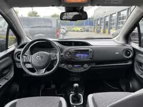 Toyota Yaris (2020) thumbnail 31