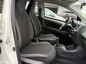 Toyota Aygo (2020) thumbnail 25
