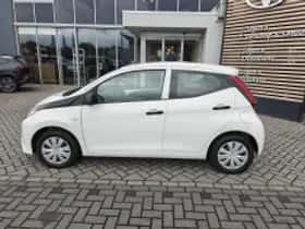 Toyota Aygo (2020) thumbnail 4