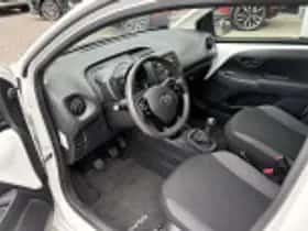 Toyota Aygo (2020) thumbnail 31