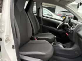 Toyota Aygo (2020) thumbnail 48