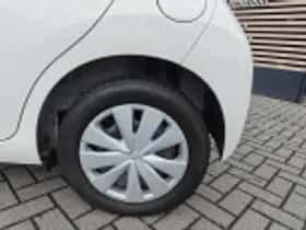 Toyota Aygo (2020) thumbnail 49