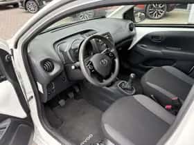 Toyota Aygo (2020) thumbnail 59