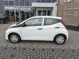 Toyota Aygo (2020) thumbnail 10