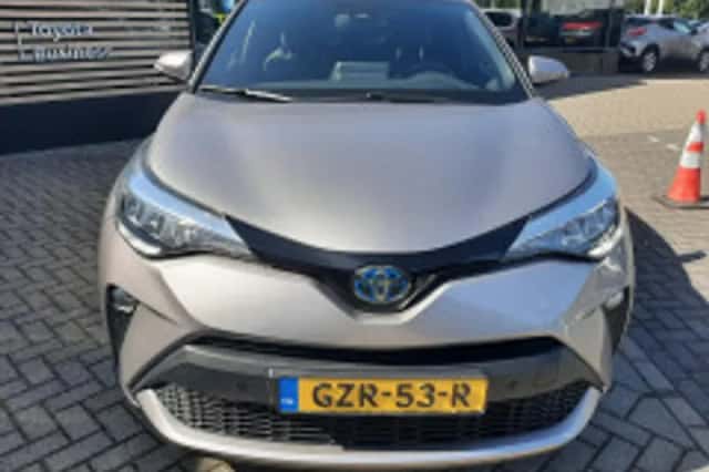 Toyota C hr (2021) thumbnail 4