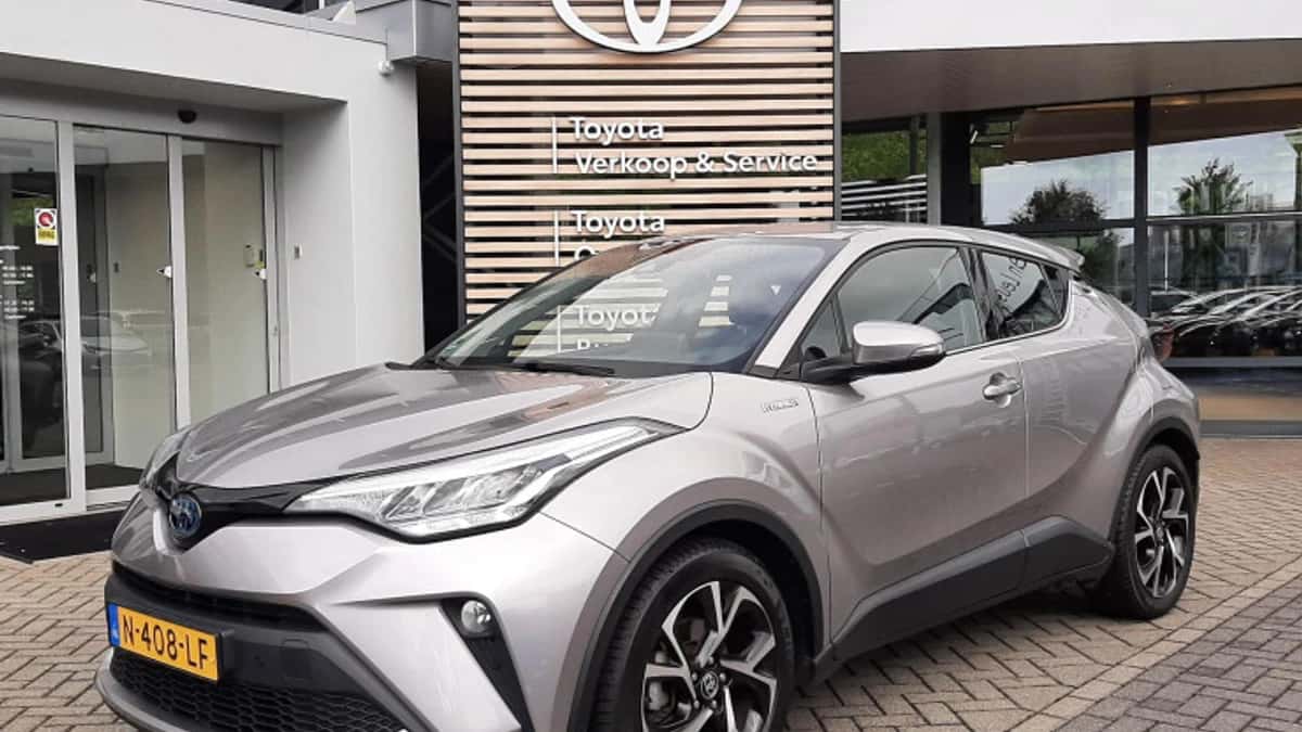 Toyota C hr (2021) — foto 1