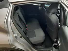 Toyota C hr (2021) thumbnail 37