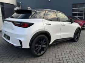 Lexus LBX (2026) thumbnail 3