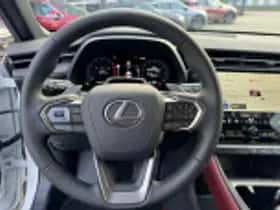 Lexus LBX (2026) thumbnail 58