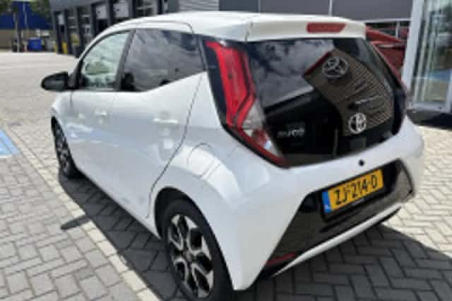 Toyota Aygo (2019) thumbnail 5