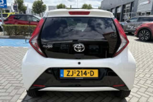 Toyota Aygo (2019) thumbnail 6