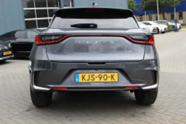 Lexus LBX (2025) thumbnail 4