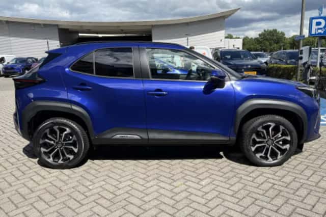Toyota Yaris Cross (2025) thumbnail 2