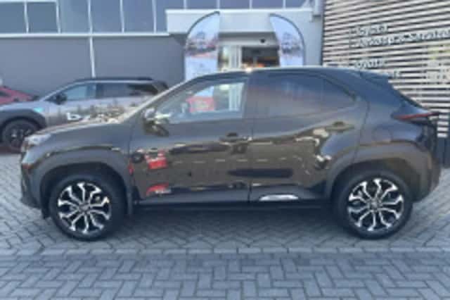 Toyota Yaris Cross (2023) thumbnail 4
