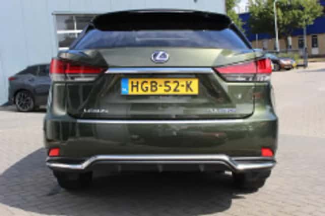 Lexus RX (2021) thumbnail 4