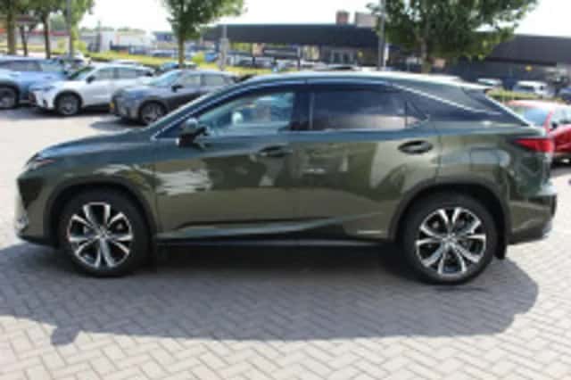 Lexus RX (2021) thumbnail 6