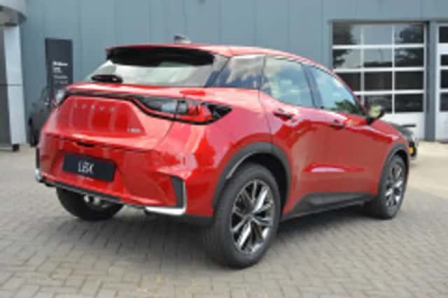 Lexus LBX (2026) thumbnail 3