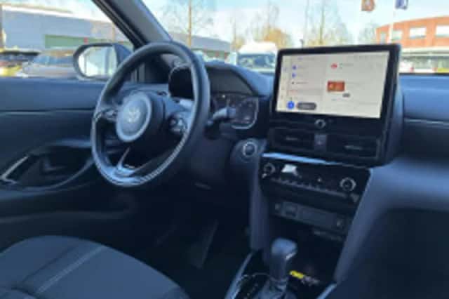 Toyota Yaris Cross (2026) thumbnail 3