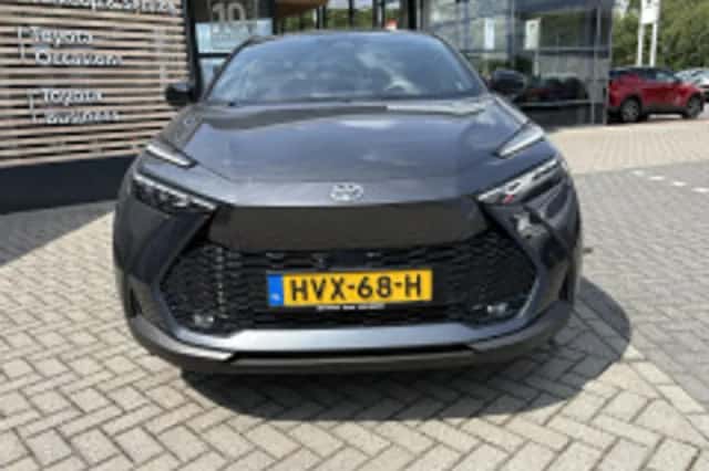 Toyota C hr (2025) thumbnail 3