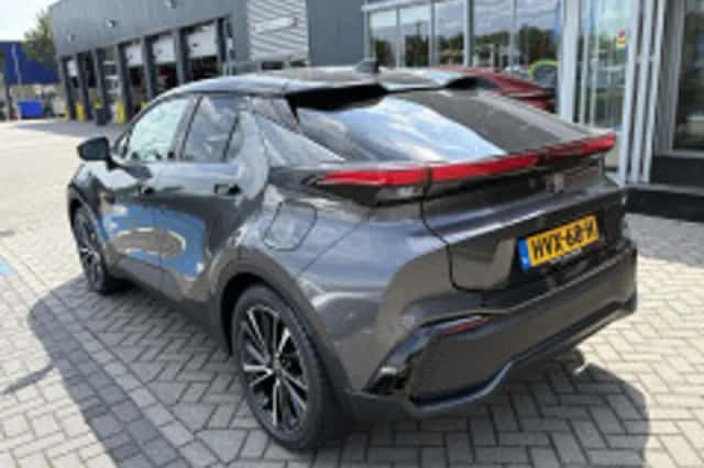 Toyota C hr (2025) thumbnail 5