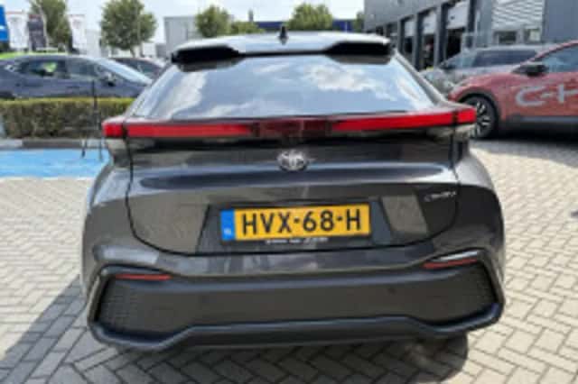 Toyota C hr (2025) thumbnail 6
