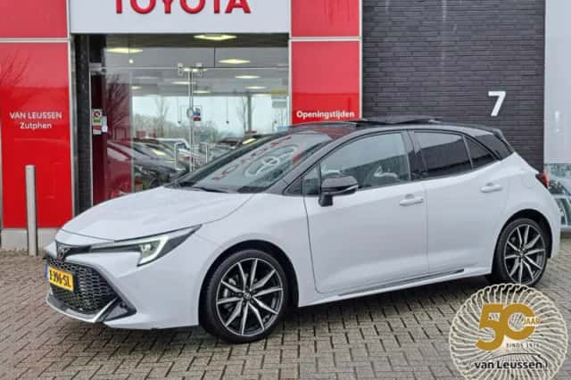 Toyota Corolla (2024) thumbnail 1