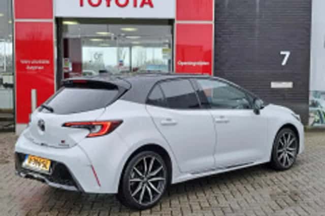 Toyota Corolla (2024) thumbnail 5