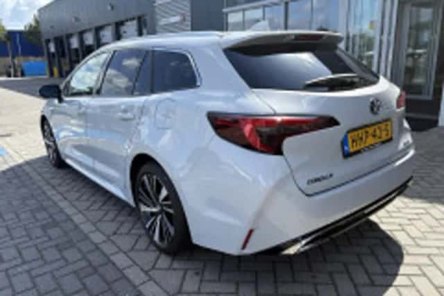 Toyota Corolla (2025) thumbnail 5