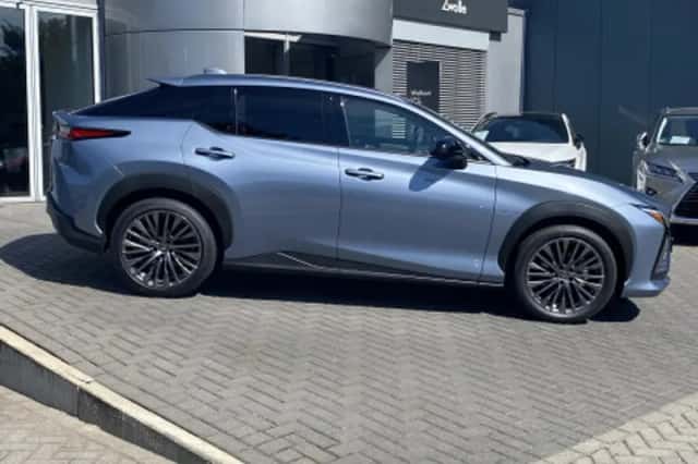 Lexus RZ (2026) thumbnail 2
