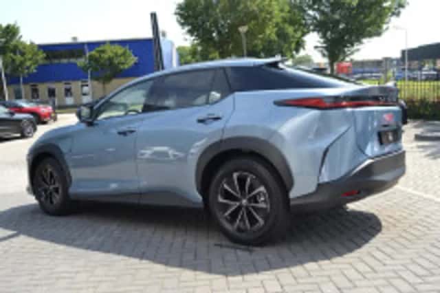 Lexus RZ (2026) thumbnail 5